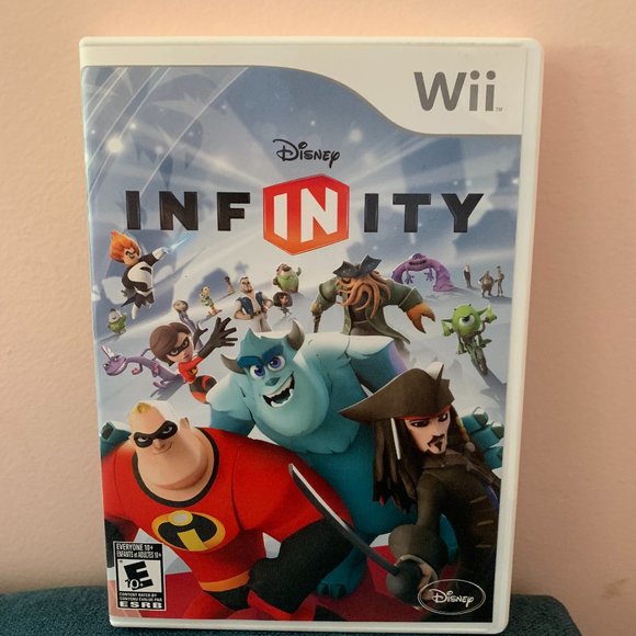 DISNEY INFINITY Starter Pack Wii + 6 Characters - Picture 1 of 6